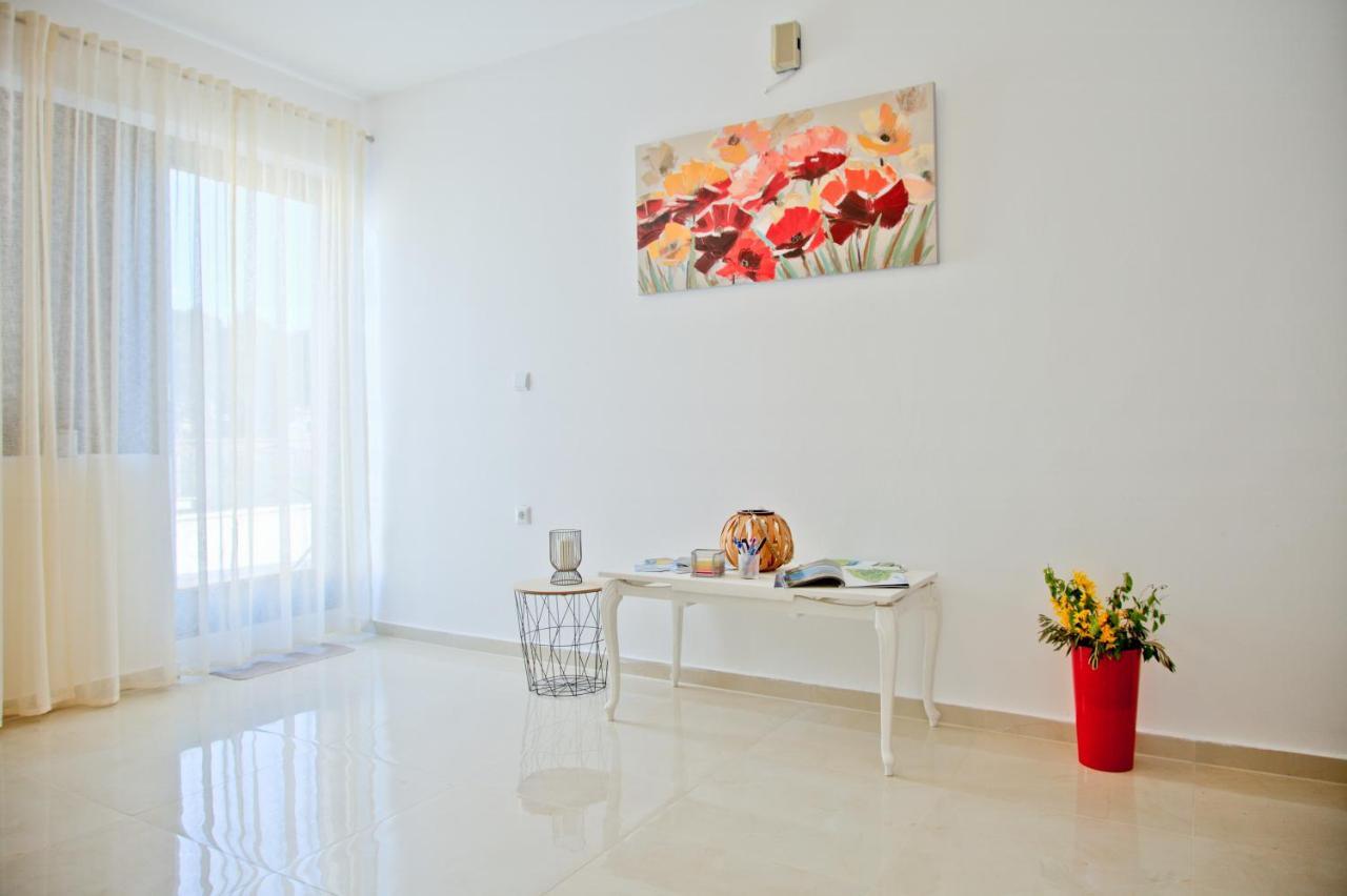 Apartment Karolina - Green Oasis بولا المظهر الخارجي الصورة