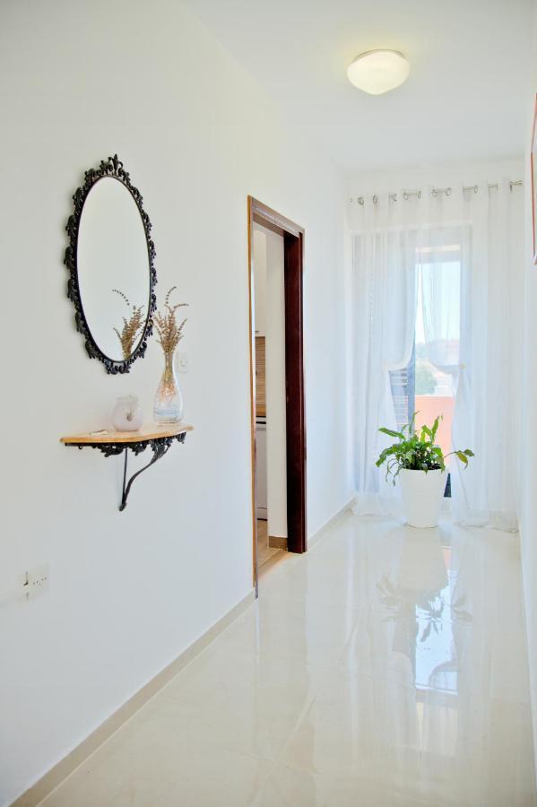Apartment Karolina - Green Oasis بولا المظهر الخارجي الصورة