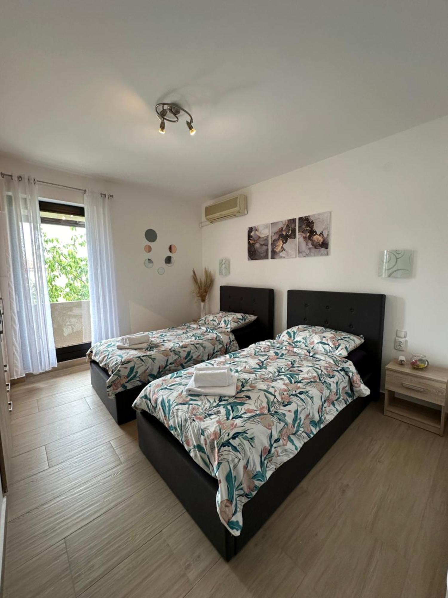 Apartment Karolina - Green Oasis بولا المظهر الخارجي الصورة